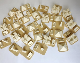Ankh: Gods of Egypt - miniatures of pyramids, temples and obelisks (token replacements)