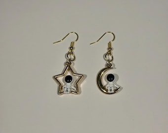 Star & moon astronaut dangle earrings