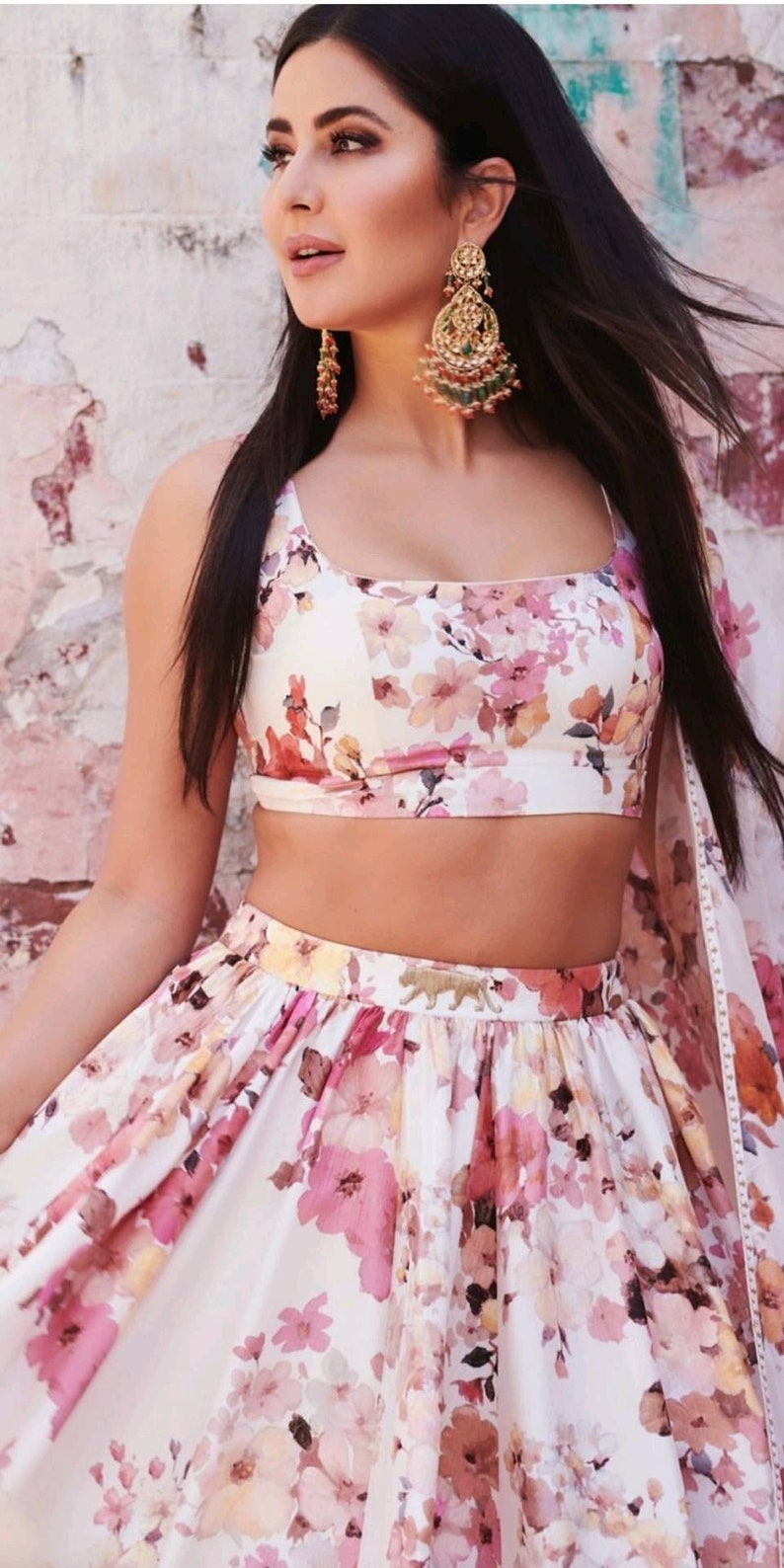 earrings on crop top lehenga