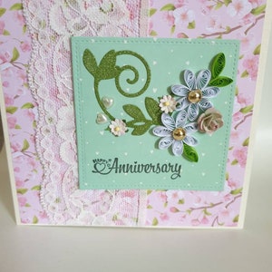 Sehr schöne handgemachte Quilling Jubiläumskarte im Shabby Chic