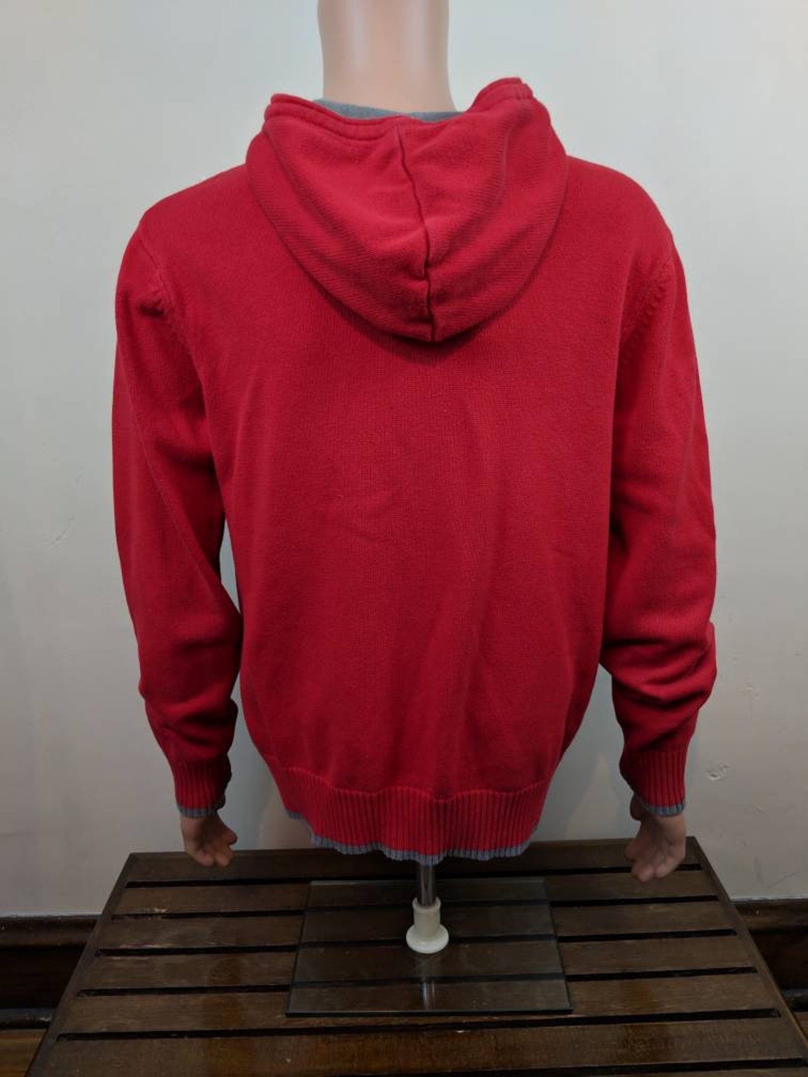 purple guess sweatshirt