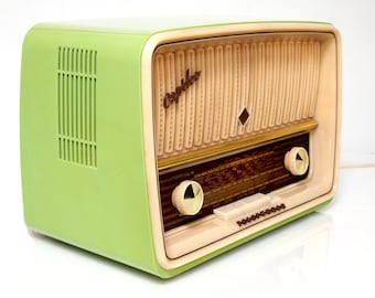 テレフンケン カプリス 真空管ラジオ：1950年代のグリーンキャビネット