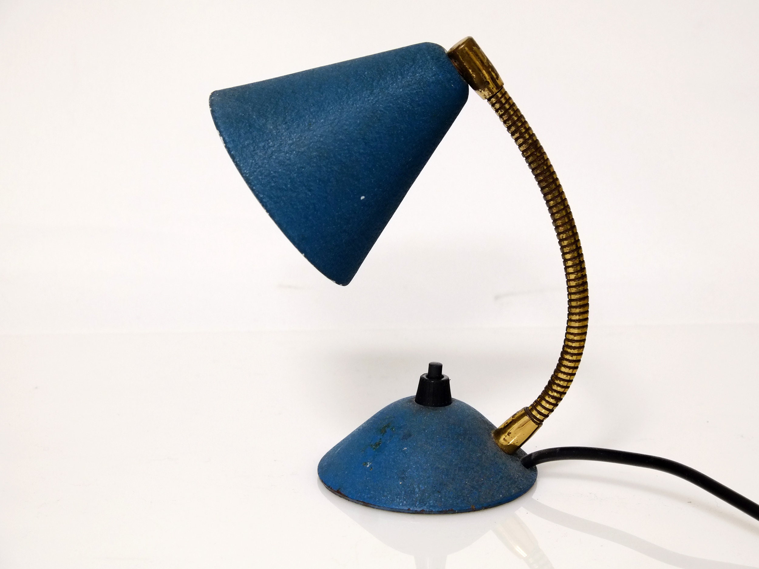 jolie lampe de chevet italienne design bleu vintage du milieu siècle, époque louis kallf stilnovo philips