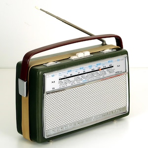 1960年代のヴィンテージ Nordmende Stradella 49 M トランジスタラジオ