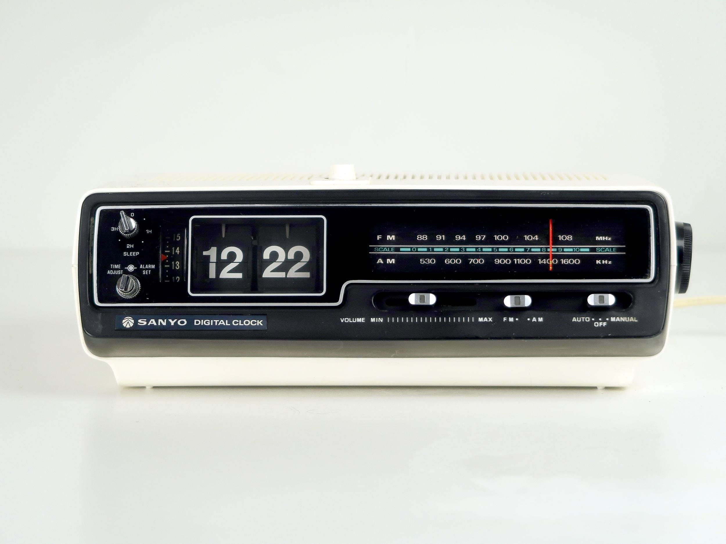 Vintage Sanyo RM5320 Flip Clock - Table Alarm Clock - 1970s - Etsy