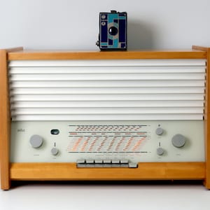BRAUN G11-61 Tube Radio with 3 Loudspeakers Added bluetooth by Dieter Rams & Gugelot   Tischsuper G11/61 Ch= RC61 A