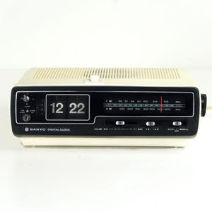 Sanyo Alarm Clock - Etsy