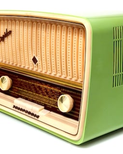 テレフンケン カプリス 真空管ラジオ：1950年代のグリーンキャビネット