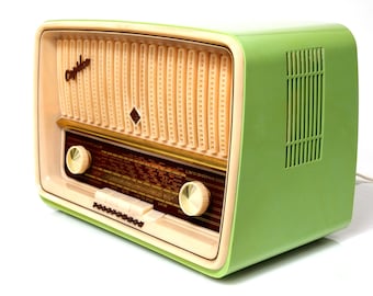 テレフンケン カプリス 真空管ラジオ：1950年代のグリーンキャビネット