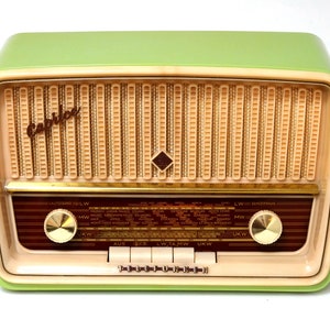 Telefunken Caprice 4051W Tube Amplifier Receiver  Green  Cabinet 1950s Tube Radio with Bluetooth module Tubular