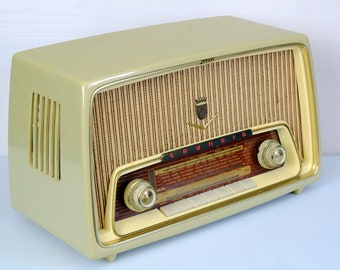 Radio de válvulas Grundig Tipo 97: amplificador beige de los años 50 con Bluetooth