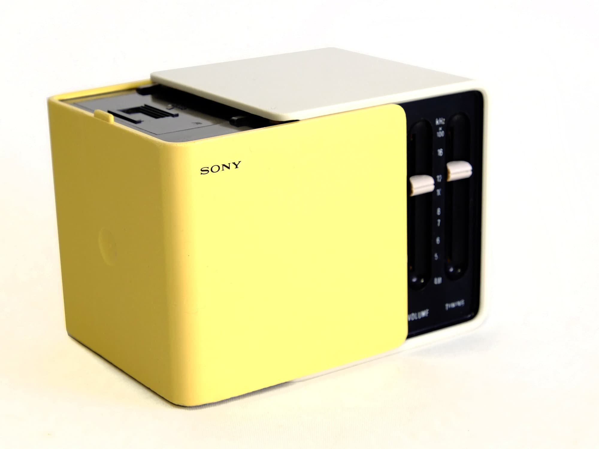 Vintage Sony TR 1825 Cube Radio AM Solid State 1970 - Etsy