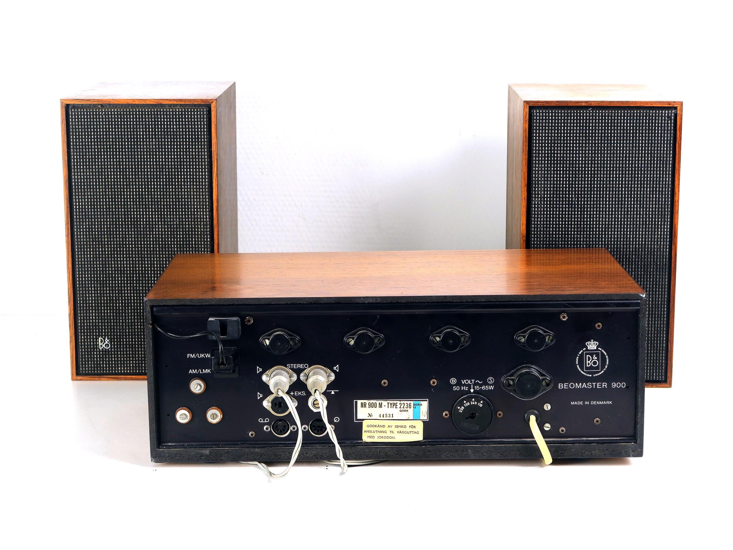 Vintage Bang & Olufsen Beomaster 900M Radio With Beovox Speakers
