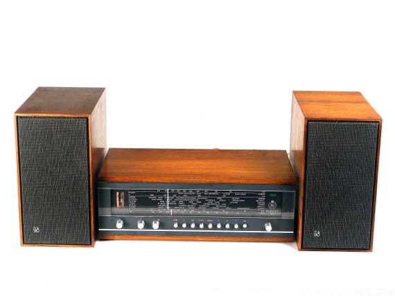 Vintage Bang & Olufsen Beomaster 900M Radio With Beovox Speakers