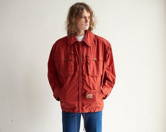 Vintage red outdoor utility jacket . Lightwear 80s sportswear zip up long sleeved sports hiking spring jacket .