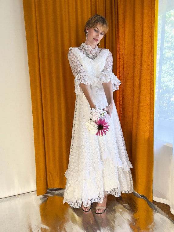 SZ 6 Princess Lace Wedding Bridal Gown Sweep Train Heart Neck 1980s Puff  Sleeve | eBay