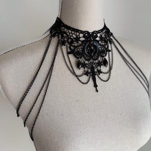 Black lace choker moon, Shoulder Chains Necklace, Gothic wedding, Evil Queen costume, Vampire Witch cosplay, Victorian Bridal Body Jewelry, black lace corset belt gothic romantic style, Alternative wedding belt
