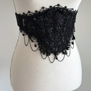 Black lace choker moon, Shoulder Chains Necklace, Gothic wedding, Evil Queen costume, Vampire Witch cosplay, Victorian Bridal Body Jewelry, black lace corset belt gothic romantic style, Alternative wedding belt
