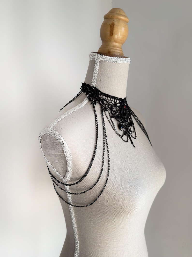 Black lace choker moon, Shoulder Chains Necklace, Gothic wedding, Evil Queen costume, Vampire Witch cosplay, Victorian Bridal Body Jewelry, black lace corset belt gothic romantic style, Alternative wedding belt