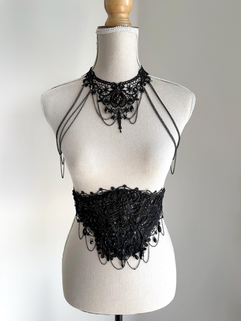 Black lace choker moon, Shoulder Chains Necklace, Gothic wedding, Evil Queen costume, Vampire Witch cosplay, Victorian Bridal Body Jewelry, black lace corset belt gothic romantic style, Alternative wedding belt