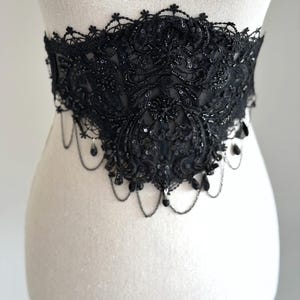 Black lace choker moon, Shoulder Chains Necklace, Gothic wedding, Evil Queen costume, Vampire Witch cosplay, Victorian Bridal Body Jewelry, black lace corset belt gothic romantic style, Alternative wedding belt