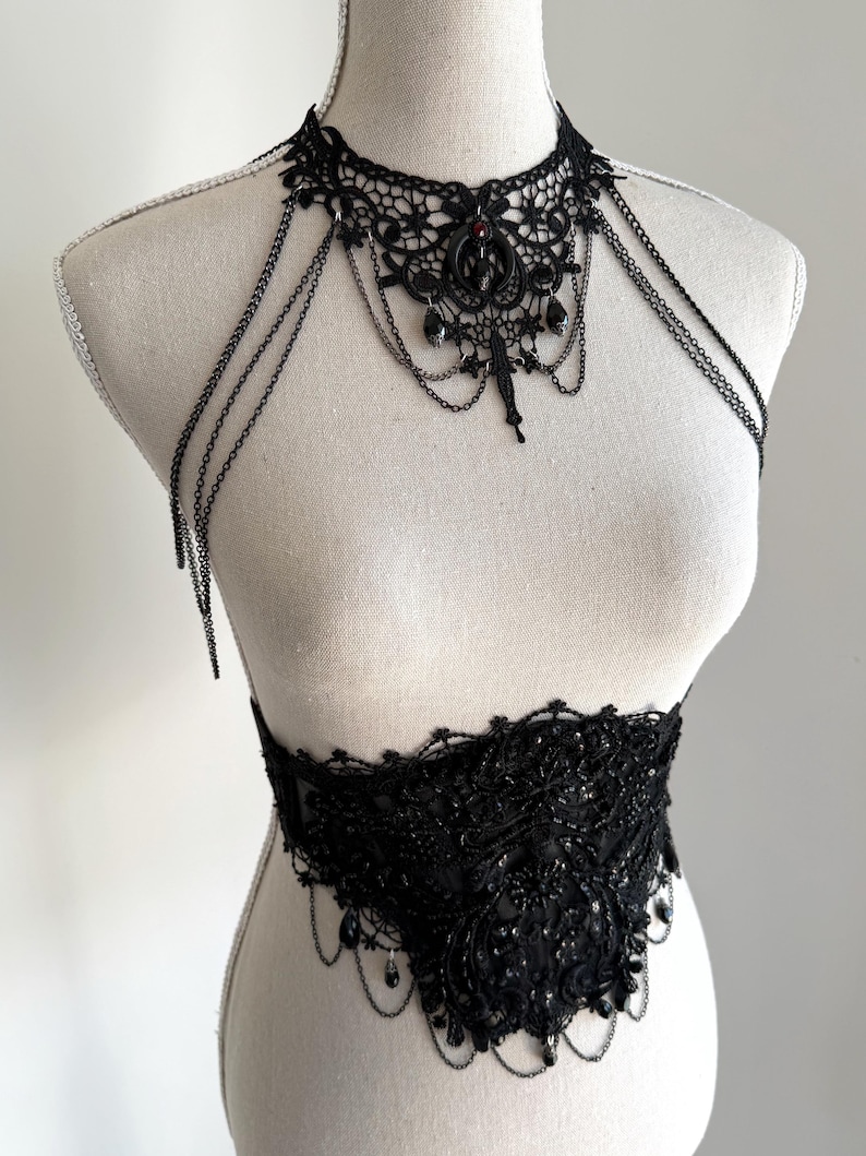Black lace choker moon, Shoulder Chains Necklace, Gothic wedding, Evil Queen costume, Vampire Witch cosplay, Victorian Bridal Body Jewelry, black lace corset belt gothic romantic style, Alternative wedding belt
