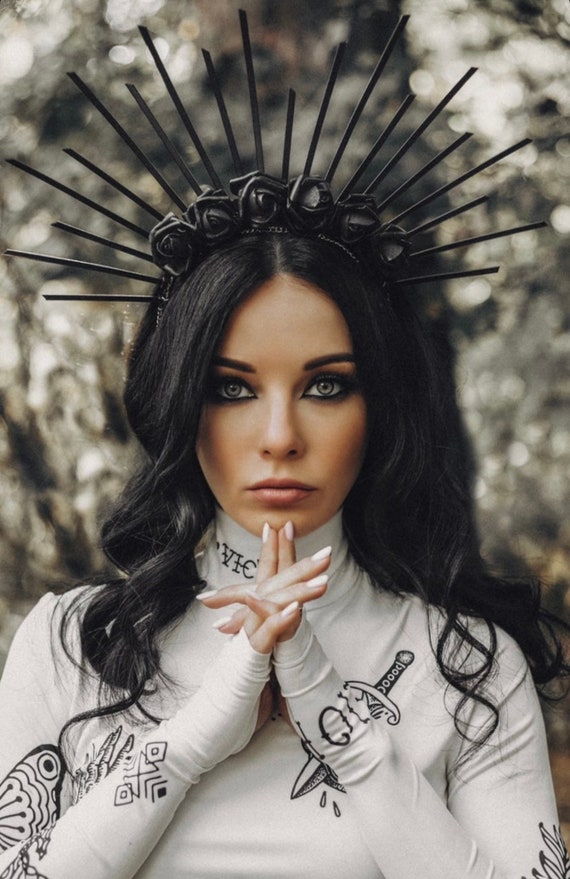 Black Roses Halo Crown, Gothic Wedding Headdress, Witch  display picture 1