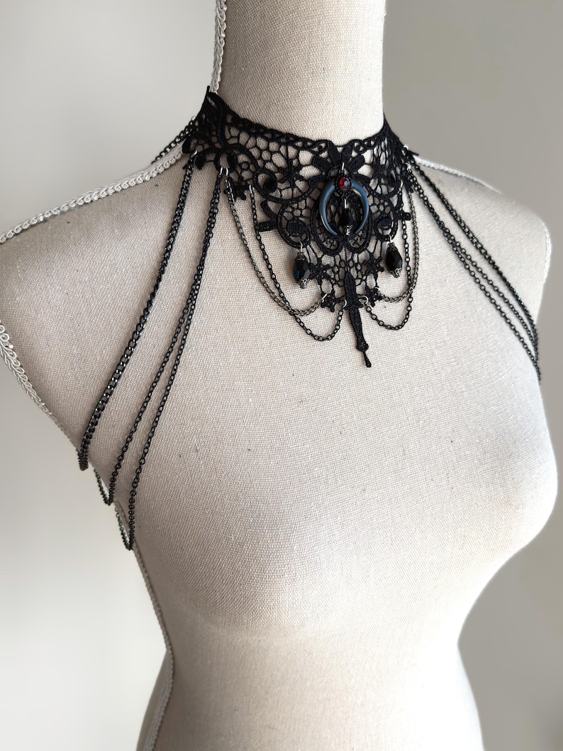 Black lace choker moon, Shoulder Chains Necklace, Gothic wedding, Evil Queen costume, Vampire Witch cosplay, Victorian Bridal Body Jewelry, black lace corset belt gothic romantic style, Alternative wedding belt