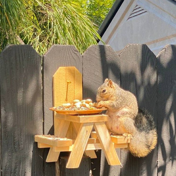 Squirrel Picnic Table, Squirrel Feeder, Mini Picnic Table, Corn Cob, Wood Feeder, Bird Feeder, Chipmunks, Wildlife, Backyard Decor, Gift