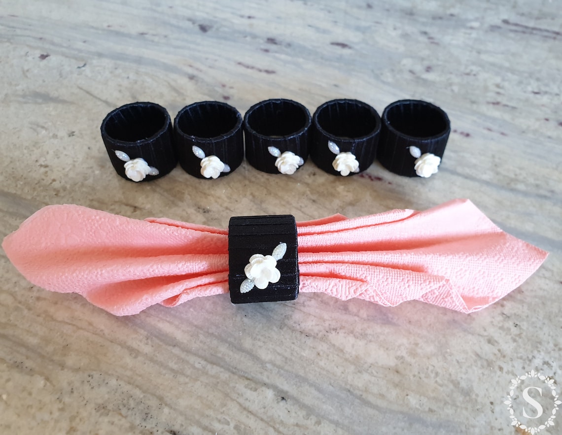 Handmade Black Napkin Rings, Set of Six Rings, Table Decor, Cardboard Rings, Romantic, Wedding