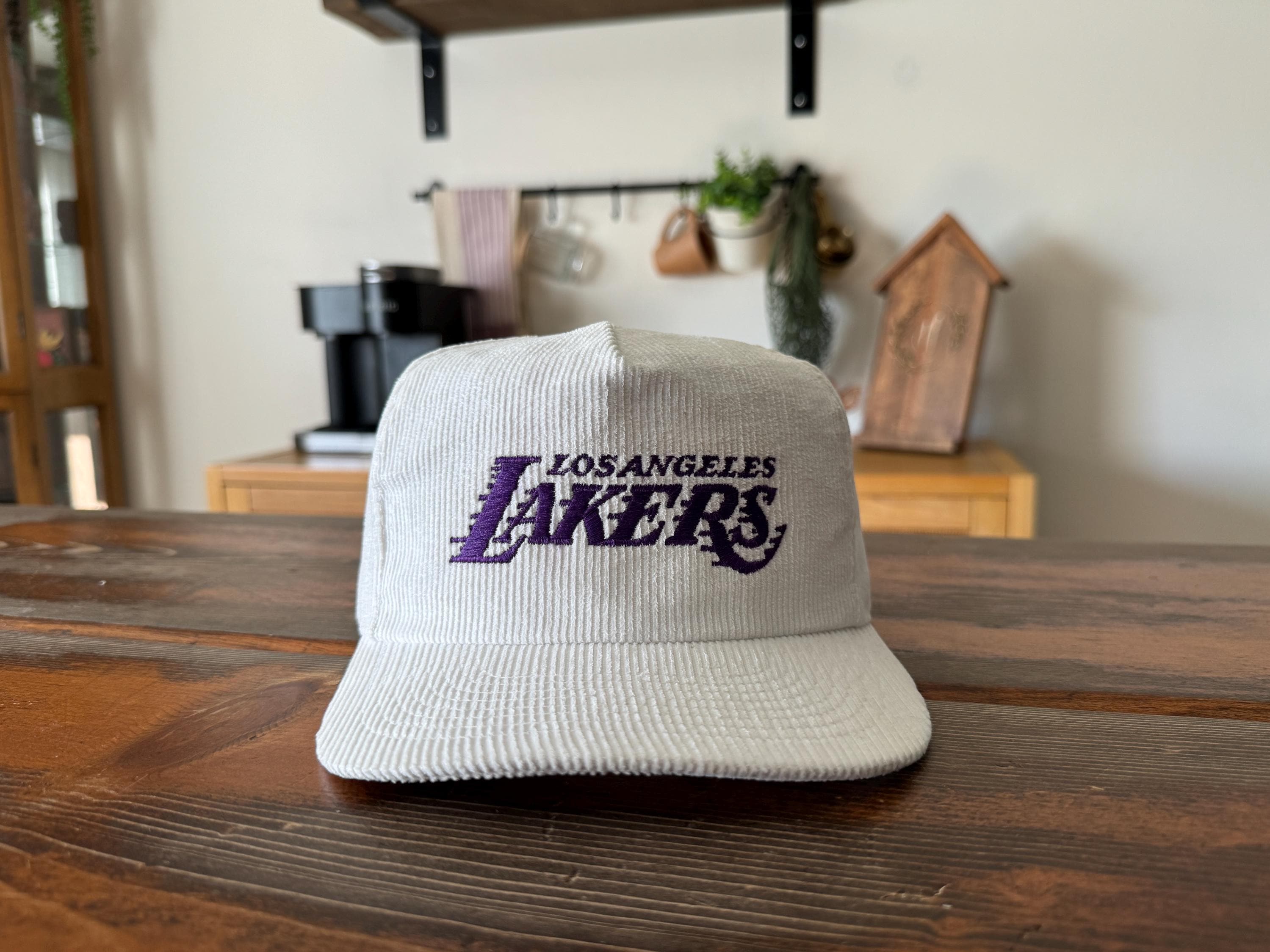 Vintage lakers hat discount