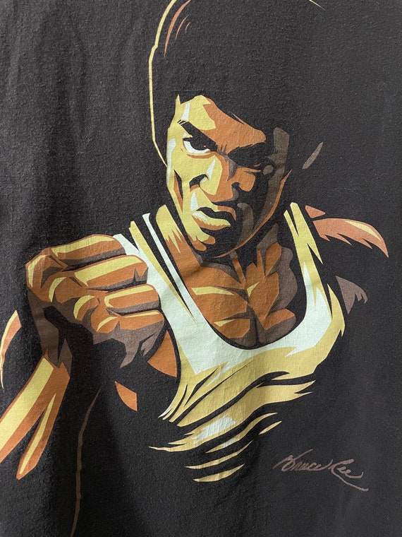 Vintage 2000s Bruce Lee shirt - image 2