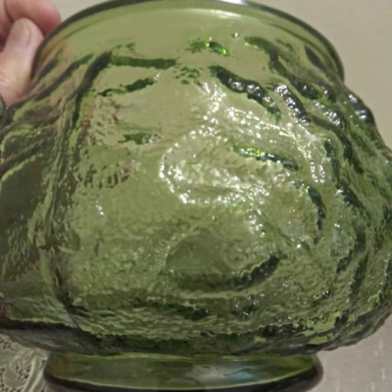 Vintage Green Brody Lettuce Textured Bowl 6 Tall