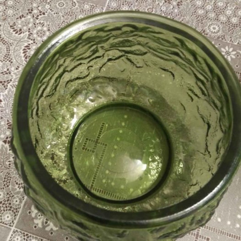 Vintage Green Brody Lettuce Textured Bowl 6 Tall