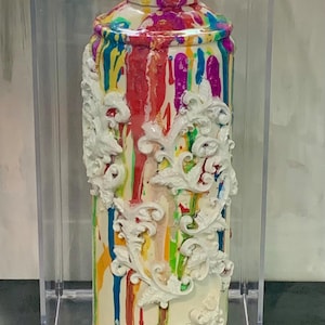 Paint the rainbow Spraycan