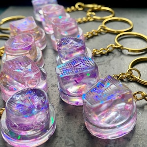 Spraypaint cap keychain, resin and rose gold