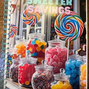 Libro delle sfide &quot;Sweeter Savings&quot; con pagine &quot;Salva e colora&quot;, lanci di dadi, bonus &quot;gratta e vinci&quot;, tutti di basso valore e con un&#39;opzione per i redditi più bassi!