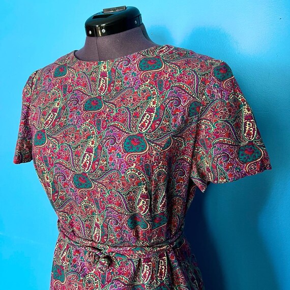 Eye-catching 1960s/1970s Paisley Dress with Short… - image 3