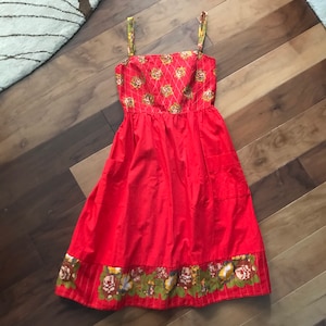 Summery 1970s Button Back Gèrard Saint Albin Cotton Sundress with Patch Pockets and Quilted Bodice (S)