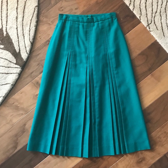 1980s Emerald Green Pleated Campus Casuals of Cali