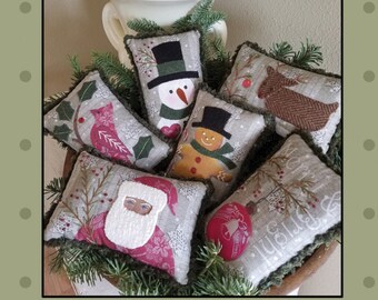 Christmas Bowl Fillers   **6 Preprinted backgrounds**Pattern Included**  By: Bonnie Sullivan - All Through The Night  #1716