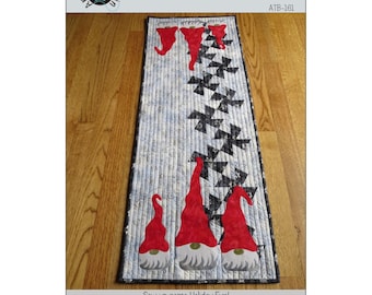 Twister Gnomes *Table Runner Pattern - Uses Lil Twister or Mini Twister Tool* From: Around The Bobbin
