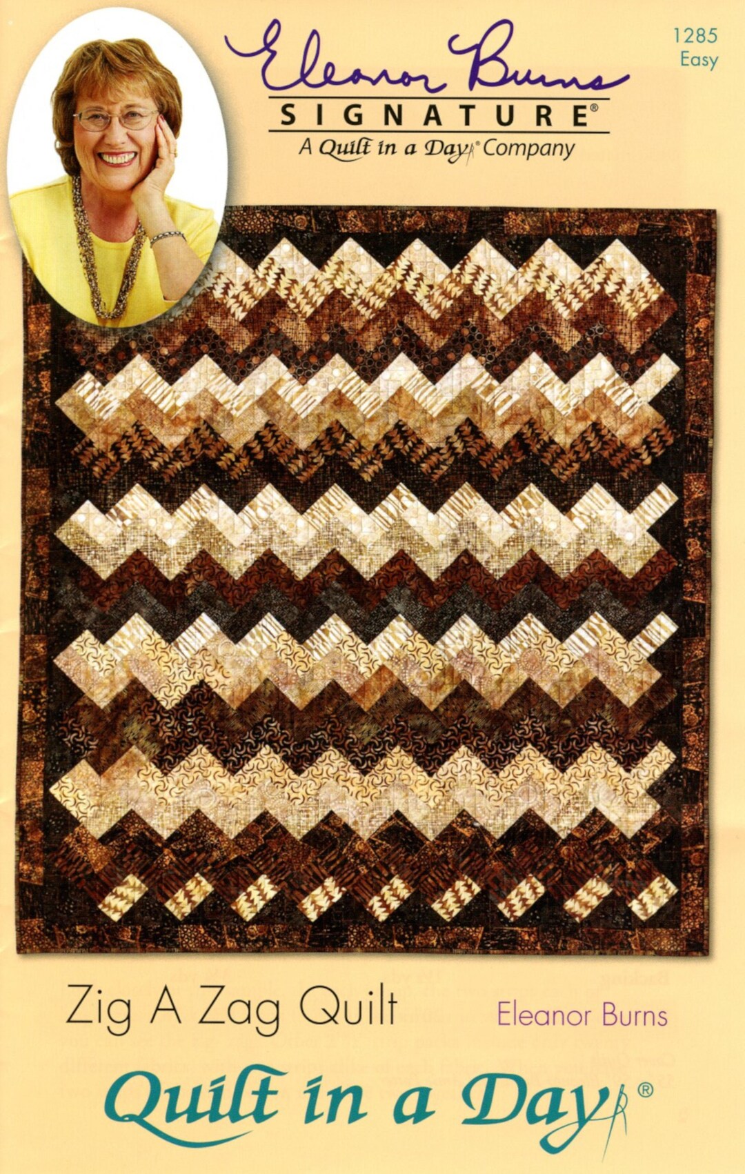 Zig A Zag quilt & Table Runner Pattern By: Eleanor Burns of Quilt in A ...