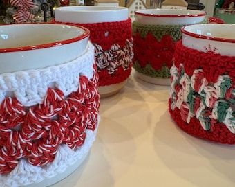 Crocheted Christmas Mug Cozies – Festive Reusable Holiday Cup Wraps