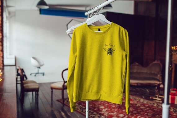 bee kind jumper