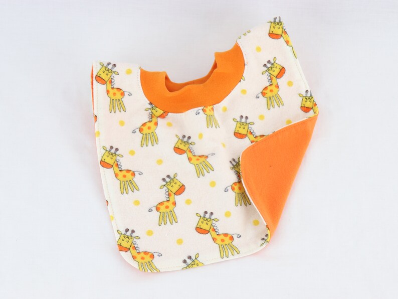 Soft Stretch Neck Ribbing Washable High Quality Fabrics Two Layers Absorbent Soft Cotton Flannel No Fasteners Baby Bib Pullover Style