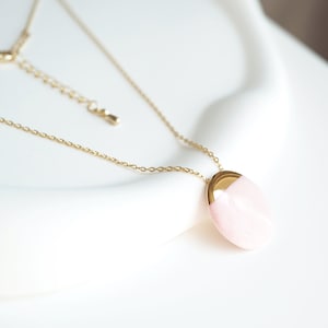 Ceramic necklace. Porcelain necklace. Minimalist necklace. Pebble pendant. Elegant necklace. Wedding jewelry. Bridesmaid gift. Necklace.