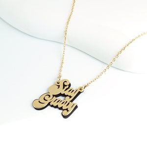 Mantente maravilloso collar. Collar de letras retro. Collar con doble baño. Collar de letras. Mantente genial. De vuelta a la escuela. Buena onda. Collar con nombre