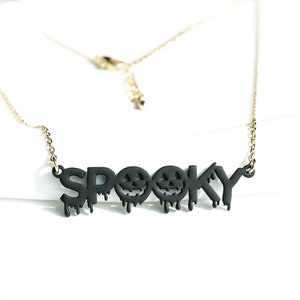 Naszyjnik na Halloween. Cukierek albo psikus. Prezent na Halloween. Kostium na Halloween. Prezent dla przyjaciela. Halloween. Straszny. Naszyjnik z kreskówek. Wesołego Halloween
