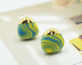 Marbled ceramic earrings. Ceramic gold earrings. Porcelain stud earrings. Lollipop jewelry. bridesmaid gift. Zebra earrings. Gift for her.